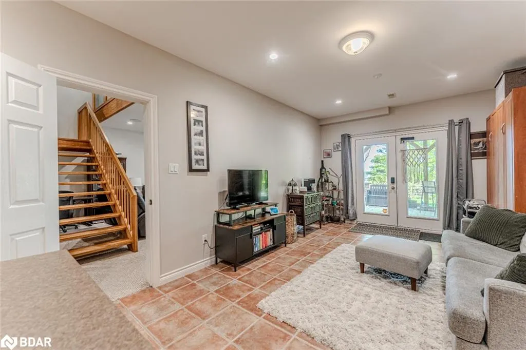 64 Woodcrest Road