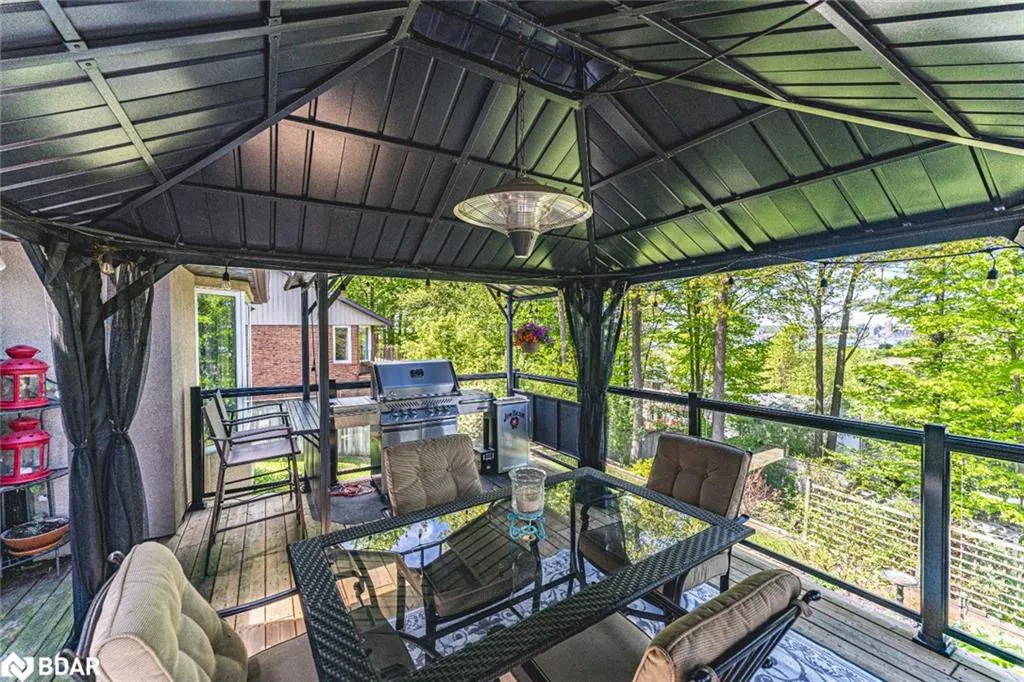 64 Woodcrest Road