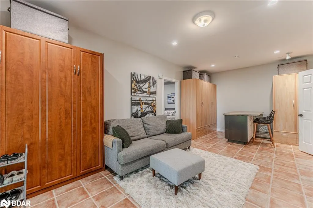64 Woodcrest Road