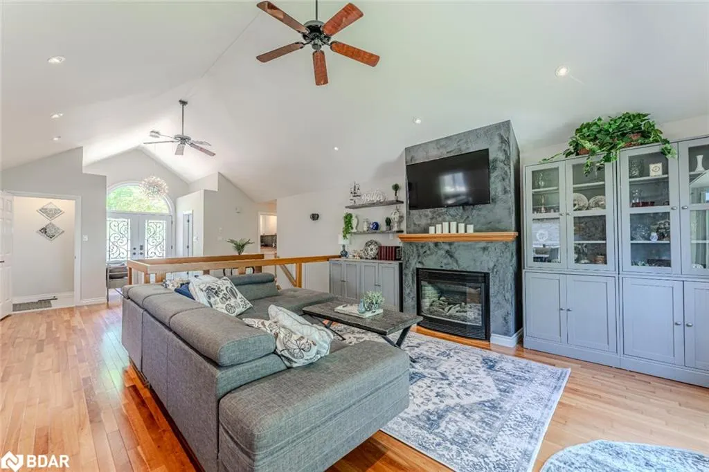 64 Woodcrest Road