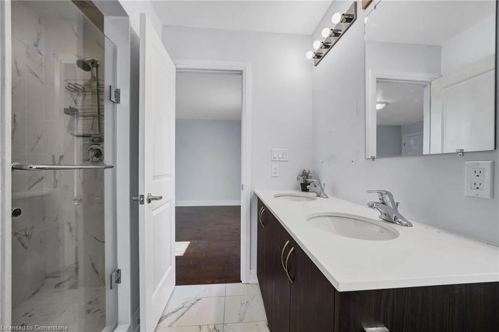 2122 Royal Gala Circle