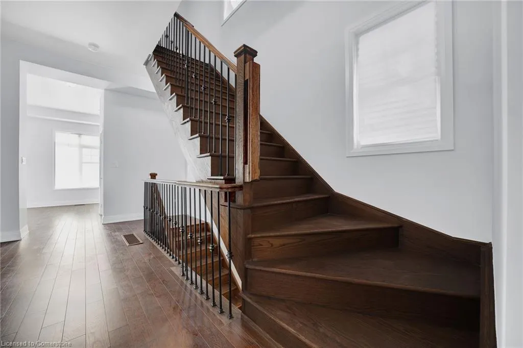 2122 Royal Gala Circle