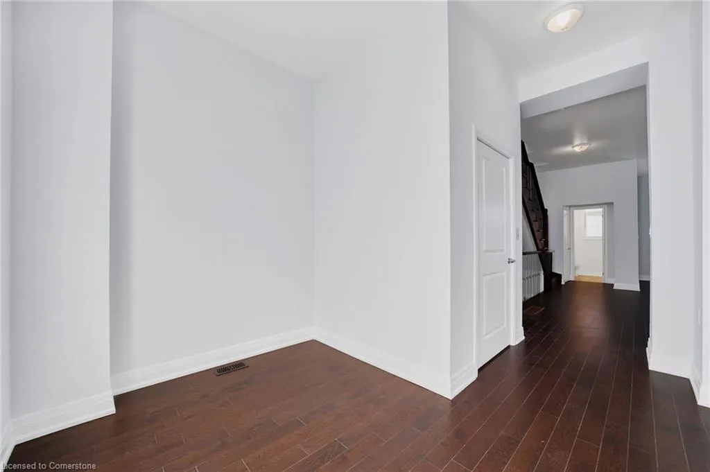 2122 Royal Gala Circle