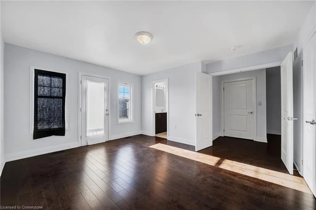 2122 Royal Gala Circle