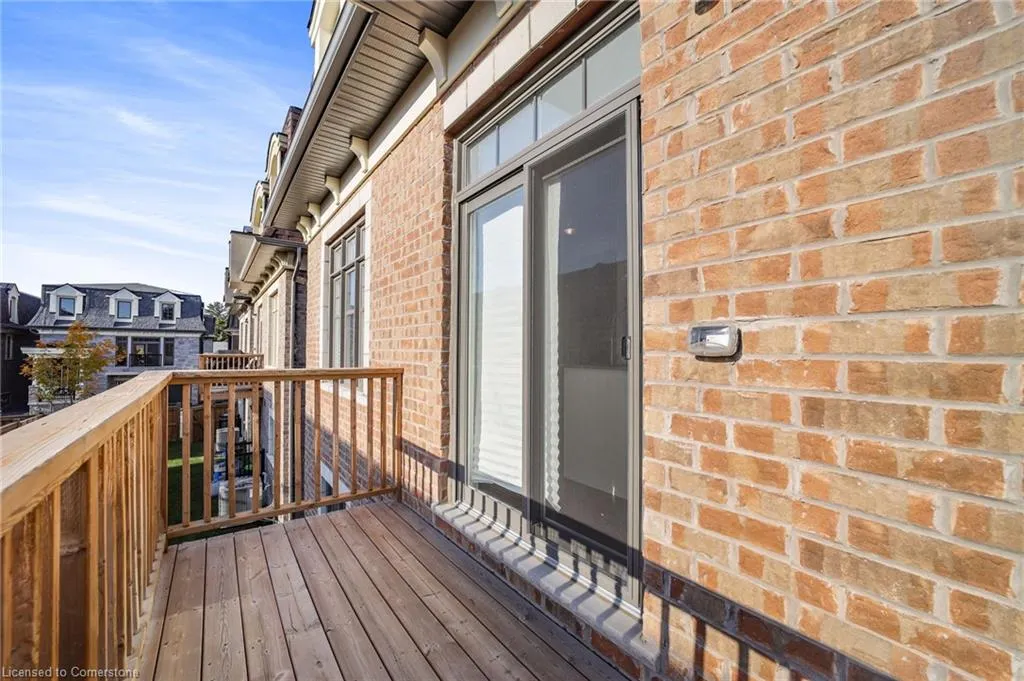 2122 Royal Gala Circle