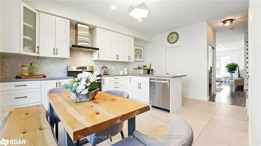 1355 Rathburn Road E, #35