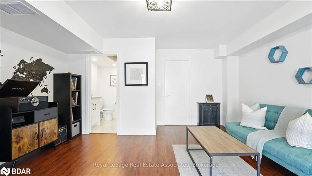 1355 Rathburn Road E, #35