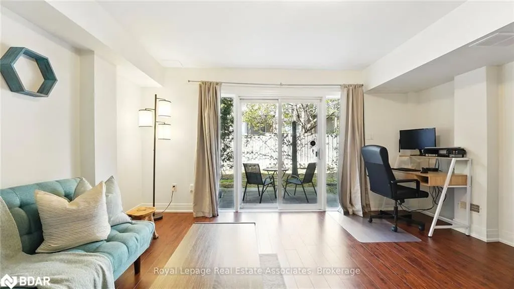 1355 Rathburn Road E, #35