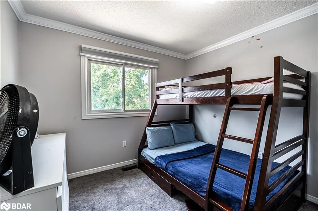 45 Weatherup Crescent