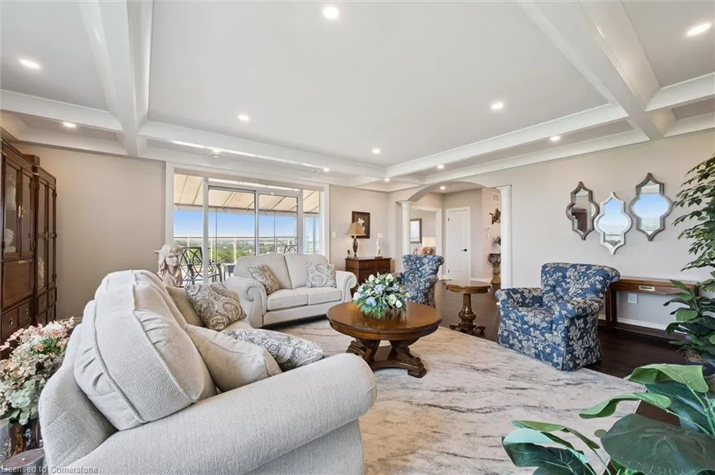 255 Keats Way, #1404
