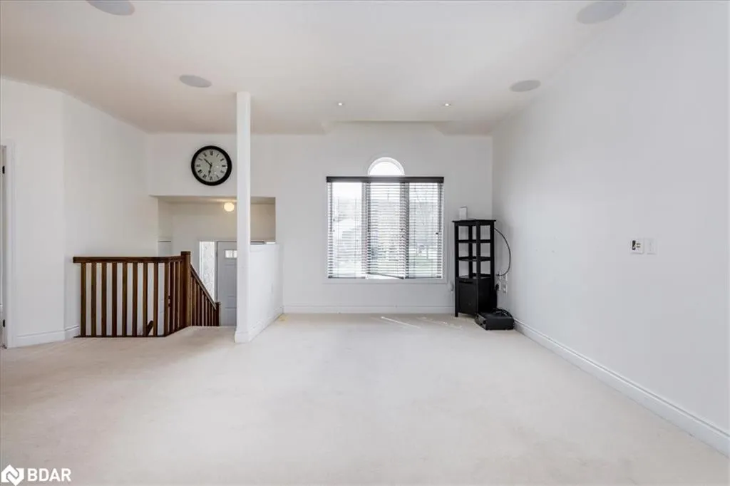 33 Primrose Crescent