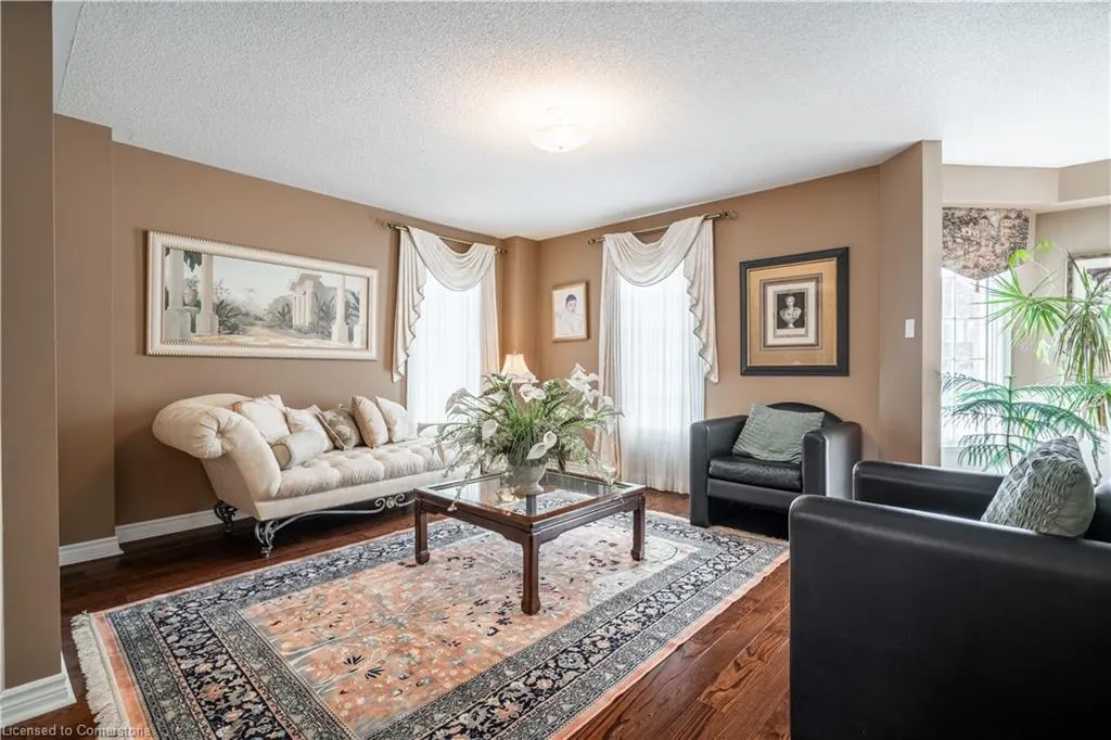89 Meadowlands Boulevard
