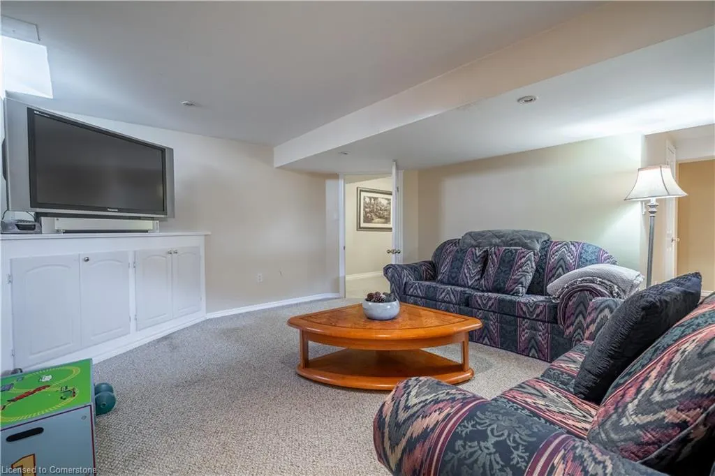 89 Meadowlands Boulevard