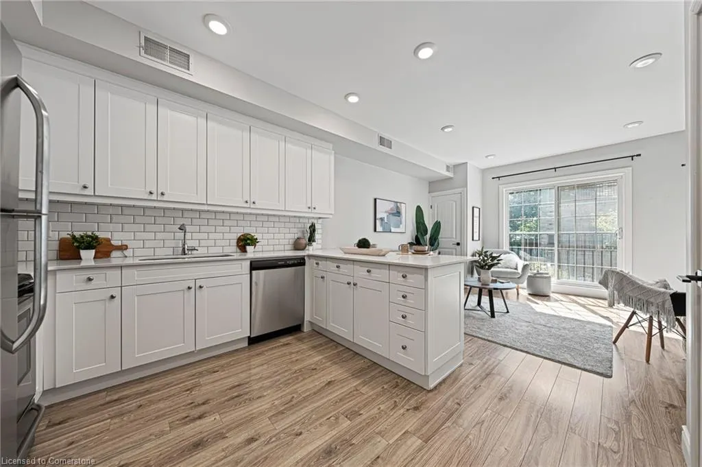 B204-112 Union Street E