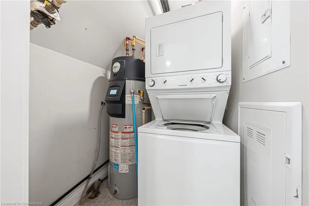 B204-112 Union Street E