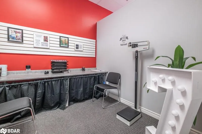 353 Anne Street N, #4
