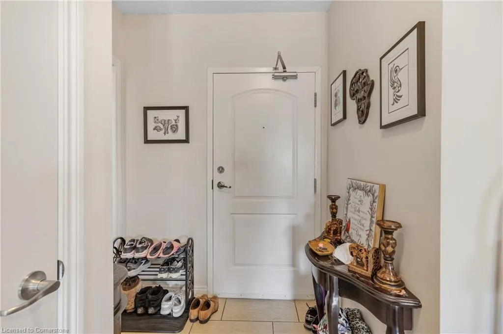 886 Golf Links Road, #108