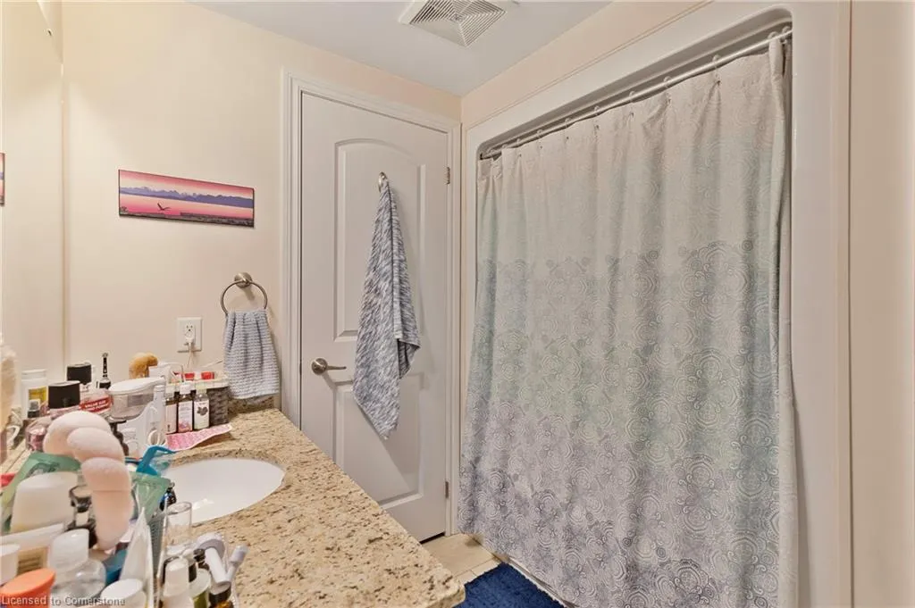 886 Golf Links Road, #108