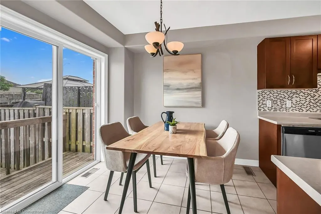 242 Upper Mount Albion Road, #21