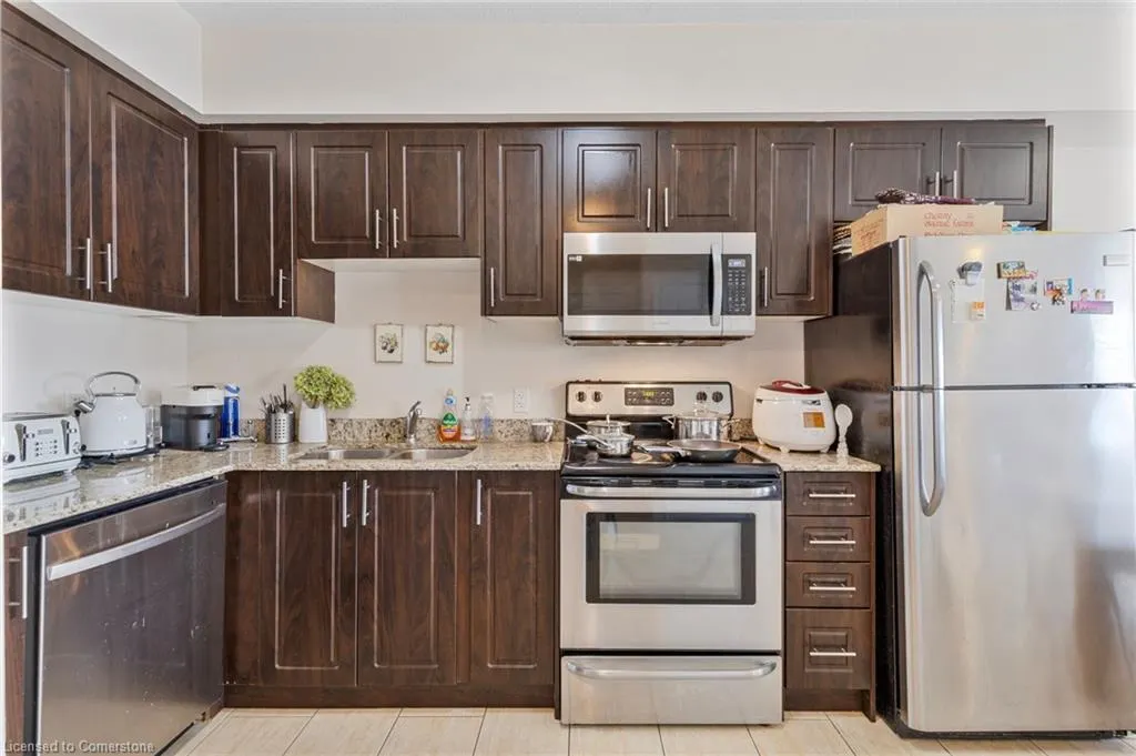 886 Golf Links Road, #302