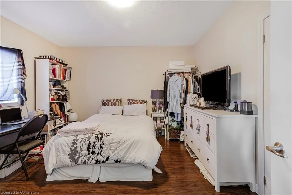 886 Golf Links Road, #302