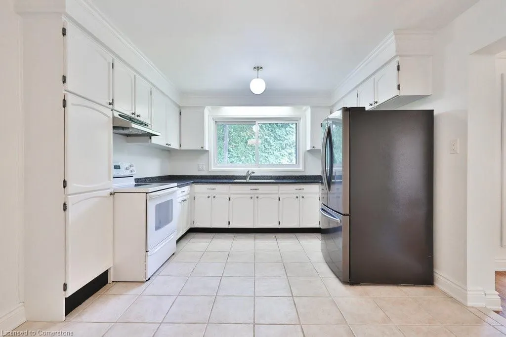 2501 Benedet Drive