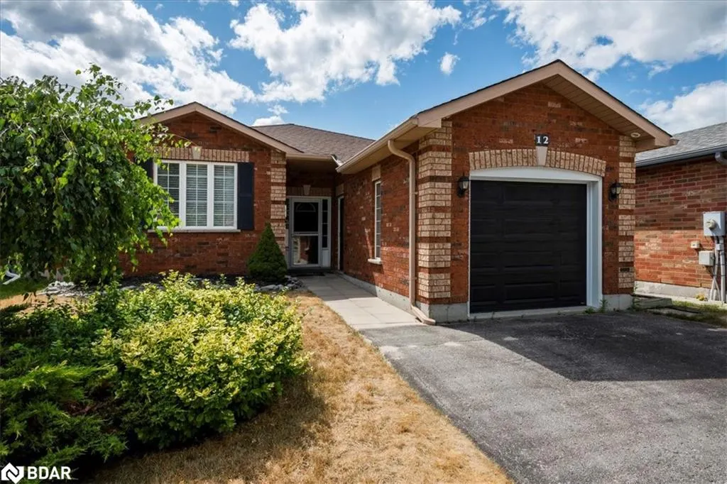 12 Revelstoke Court