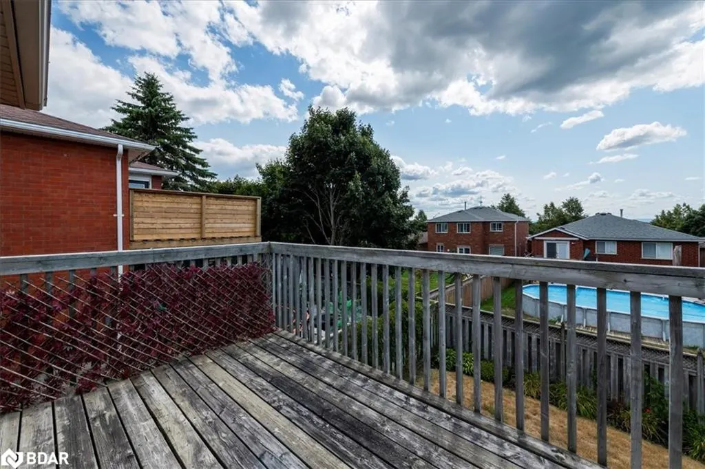 12 Revelstoke Court