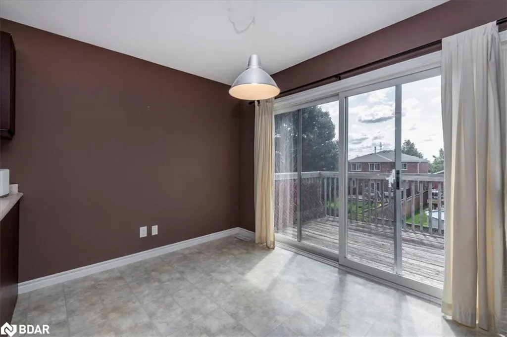 12 Revelstoke Court