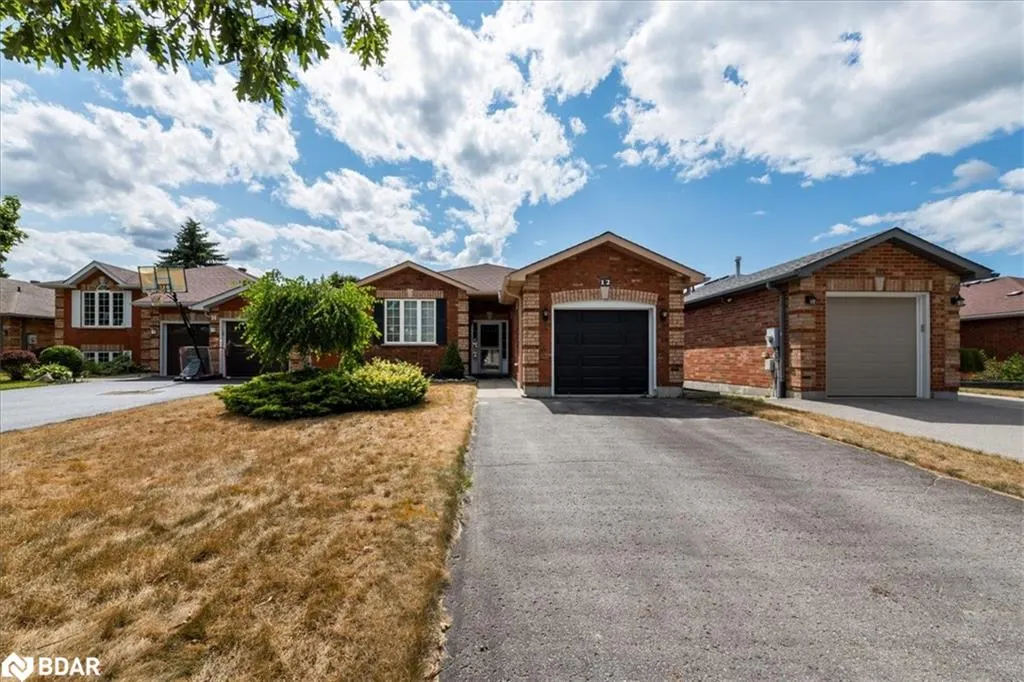 12 Revelstoke Court