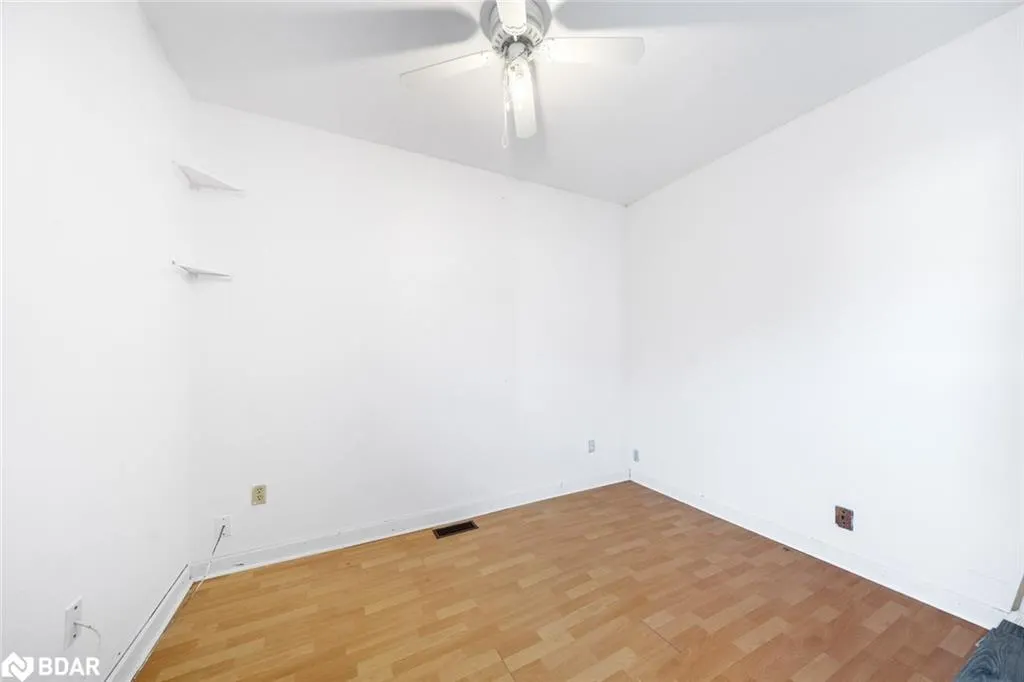 939 Clifton Boulevard