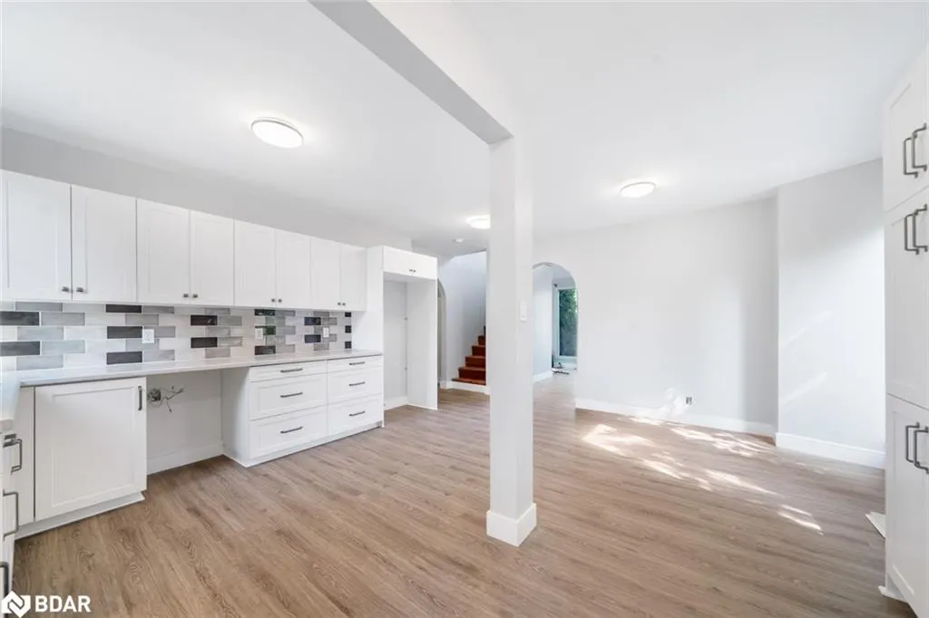 939 Clifton Boulevard