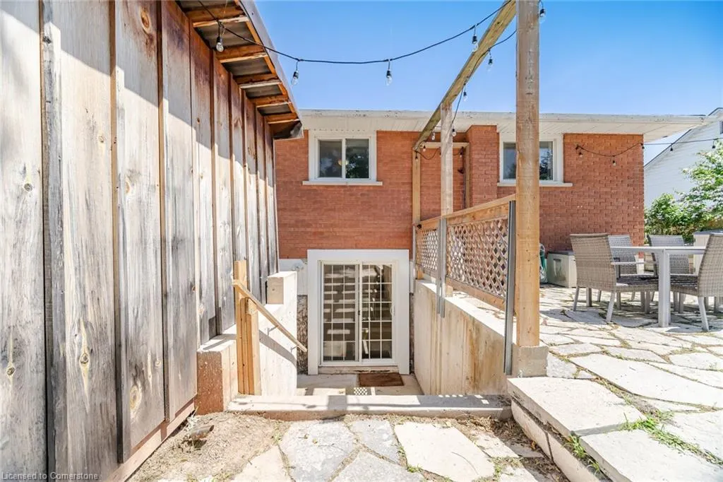 77 Fairview Road