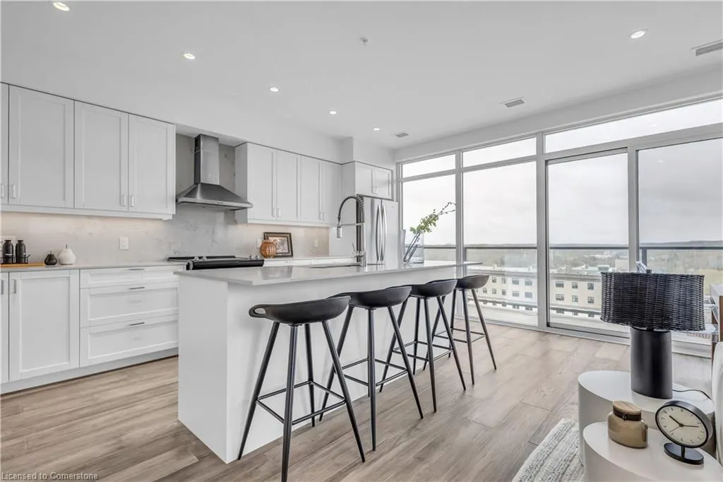 15 Glebe Street, #1414