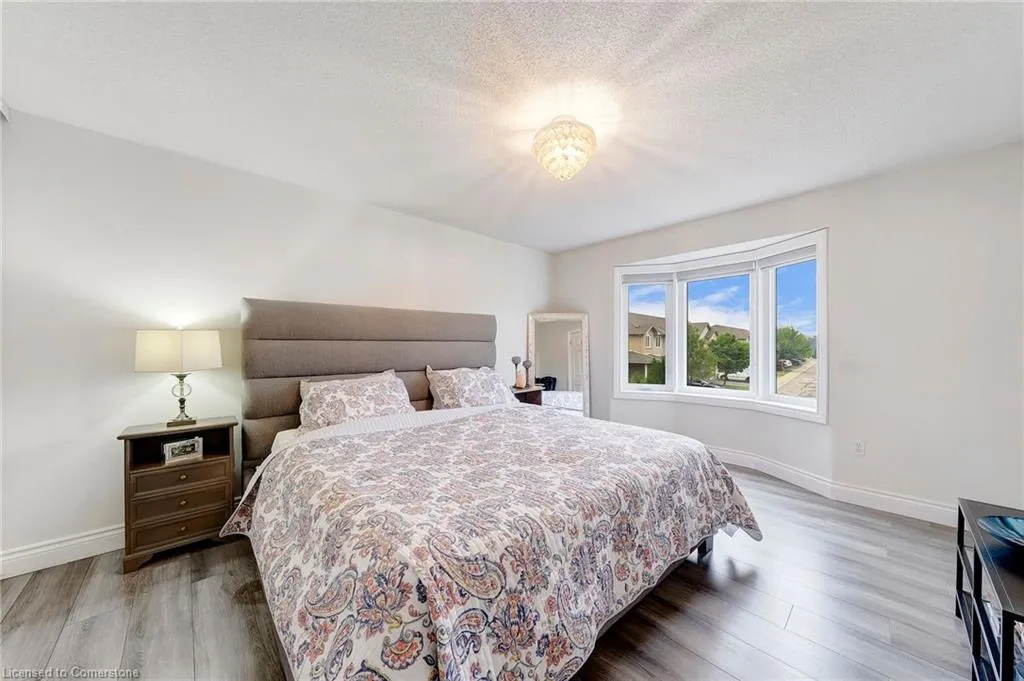 800 Paramount Drive, #28