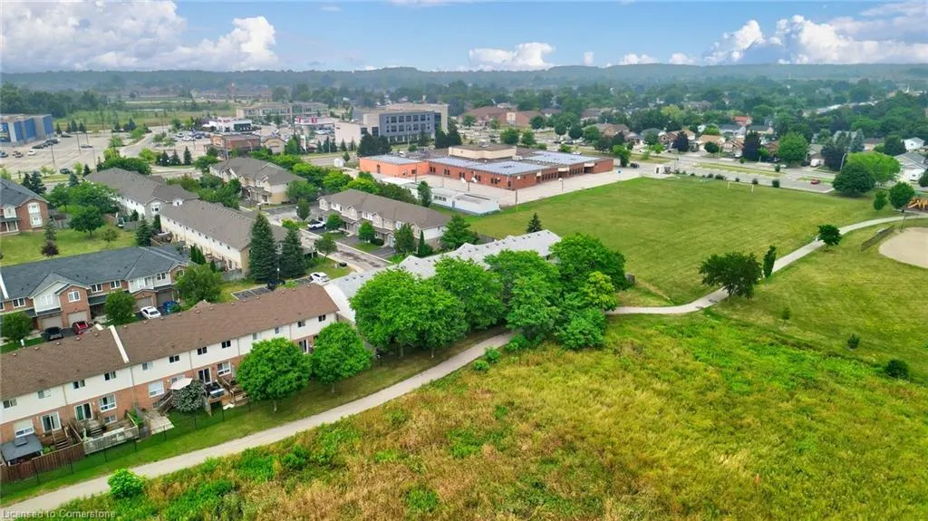 800 Paramount Drive, #28