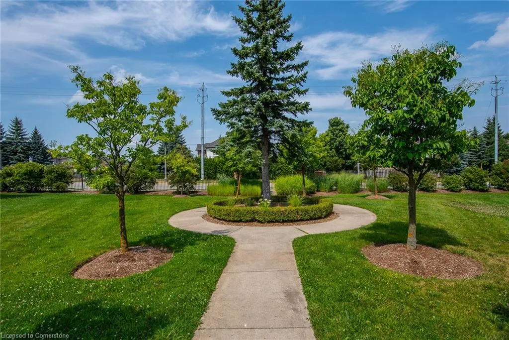 545 Laurelwood Drive, #21
