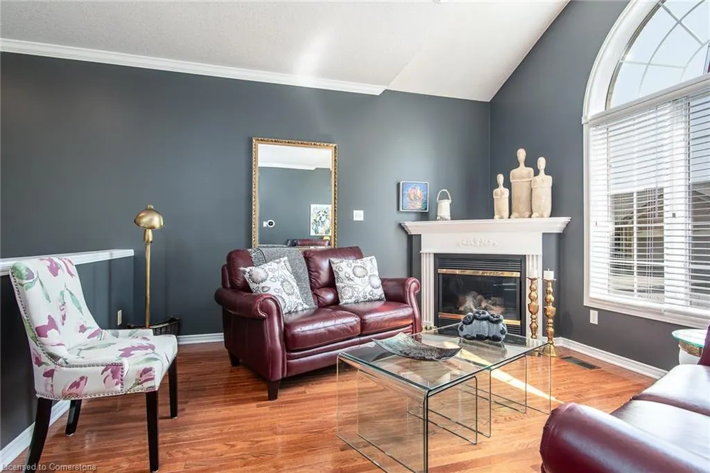545 Laurelwood Drive, #21