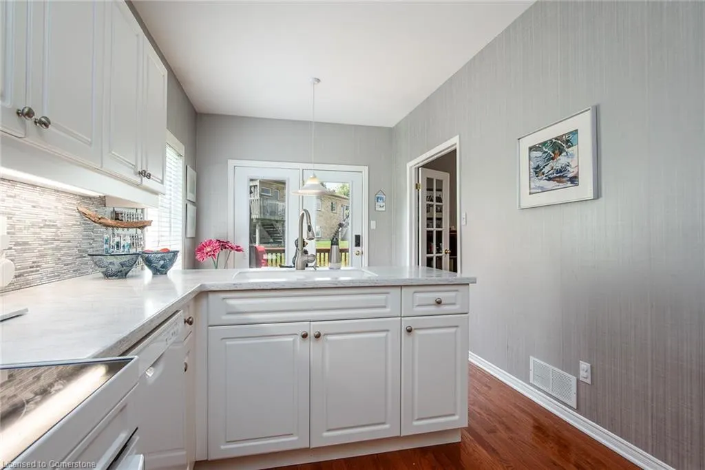 545 Laurelwood Drive, #21