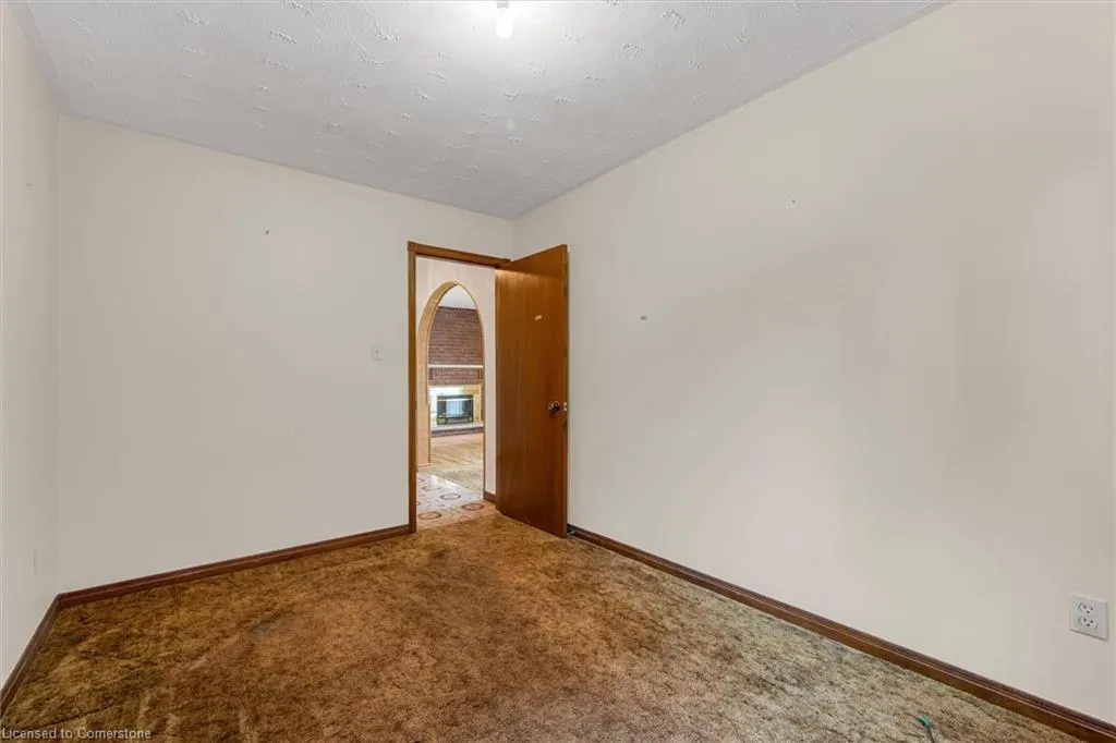 120 Ravenbury Drive