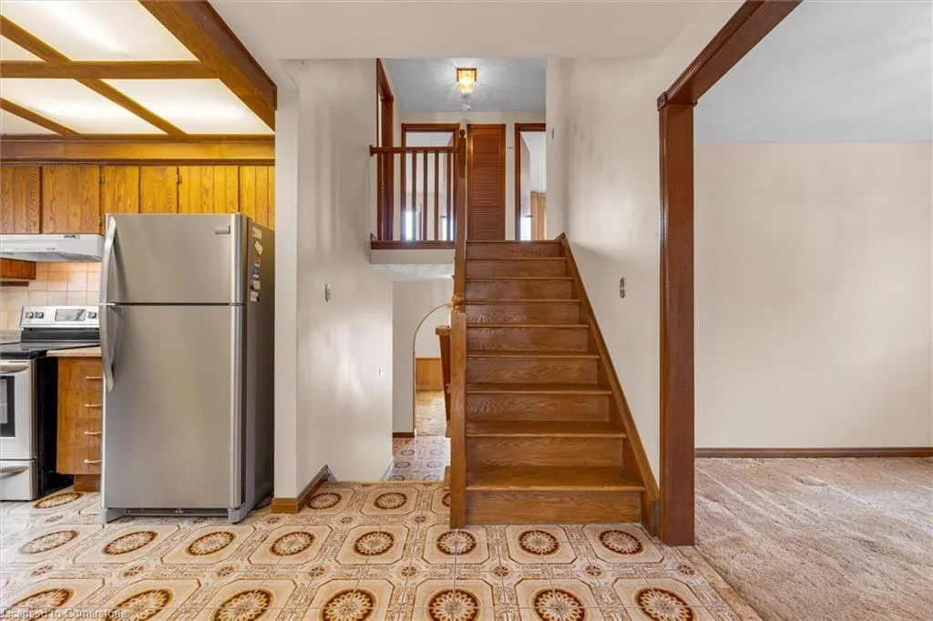120 Ravenbury Drive