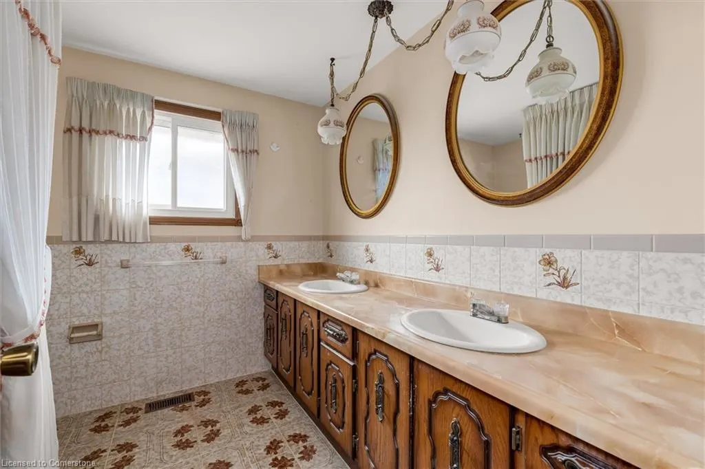 120 Ravenbury Drive