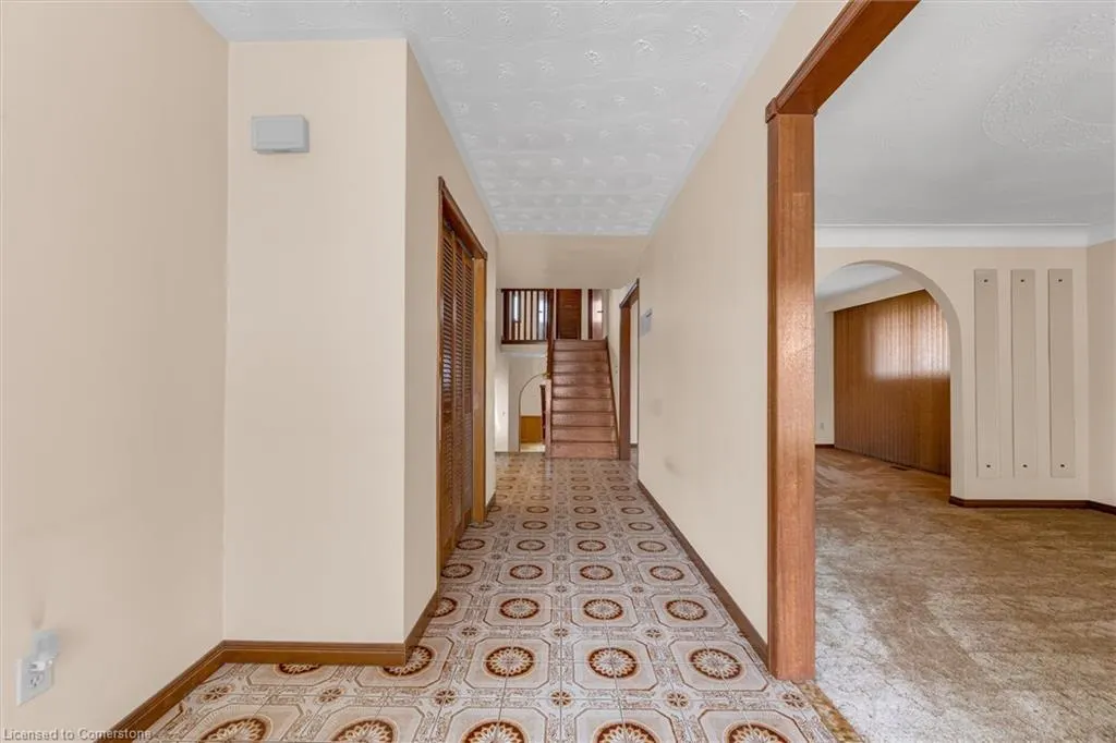 120 Ravenbury Drive