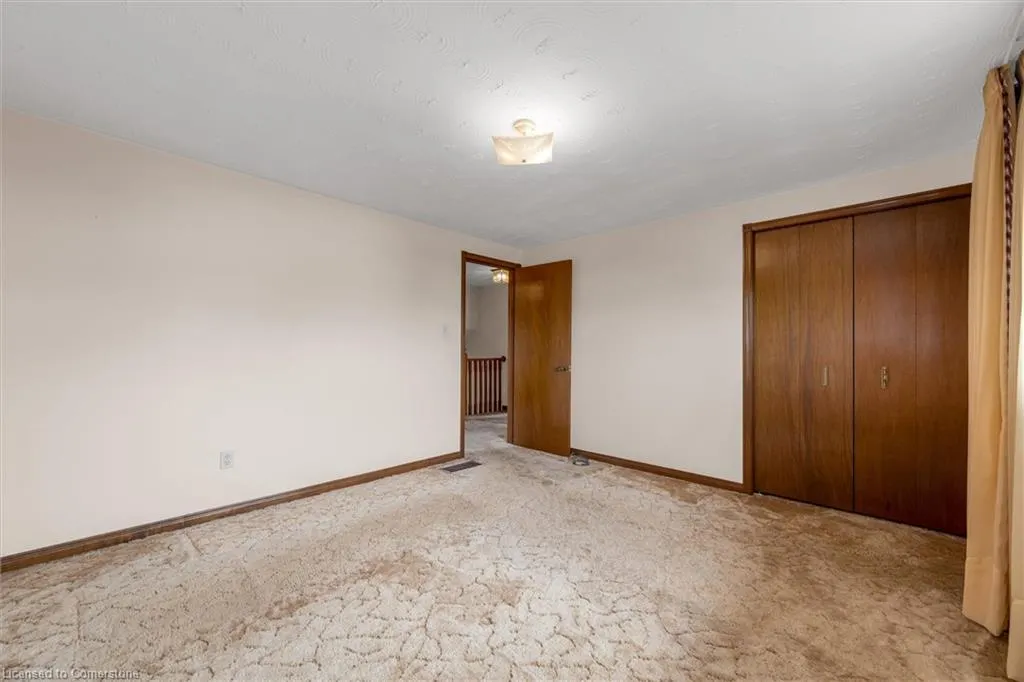 120 Ravenbury Drive