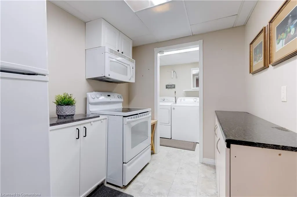 2774 King Street E, #10