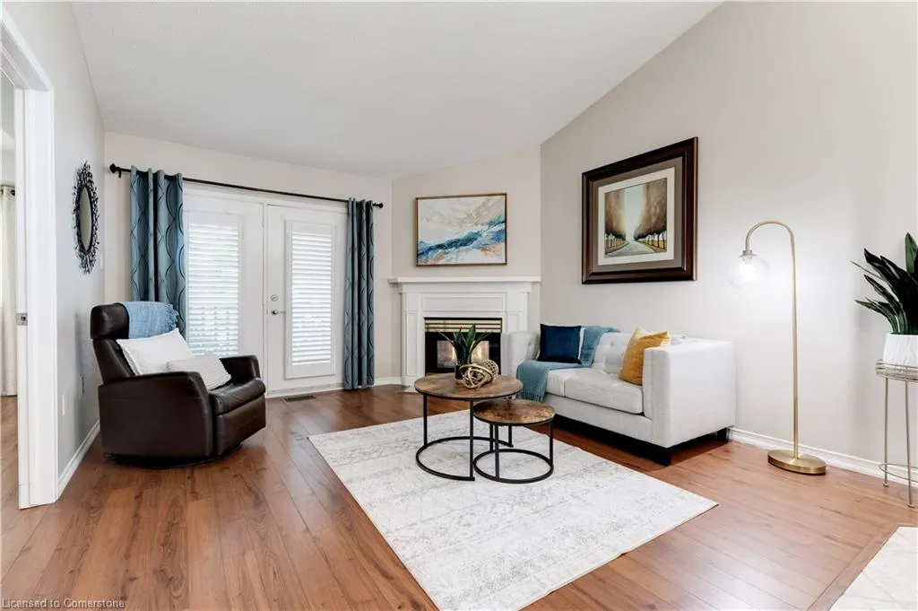 2774 King Street E, #10