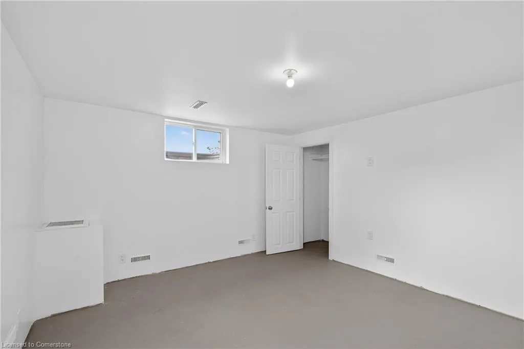 2041 Third Street Louth