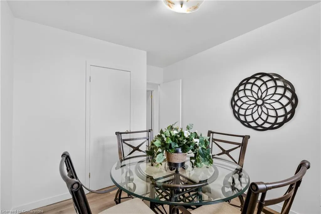 2041 Third Street Louth