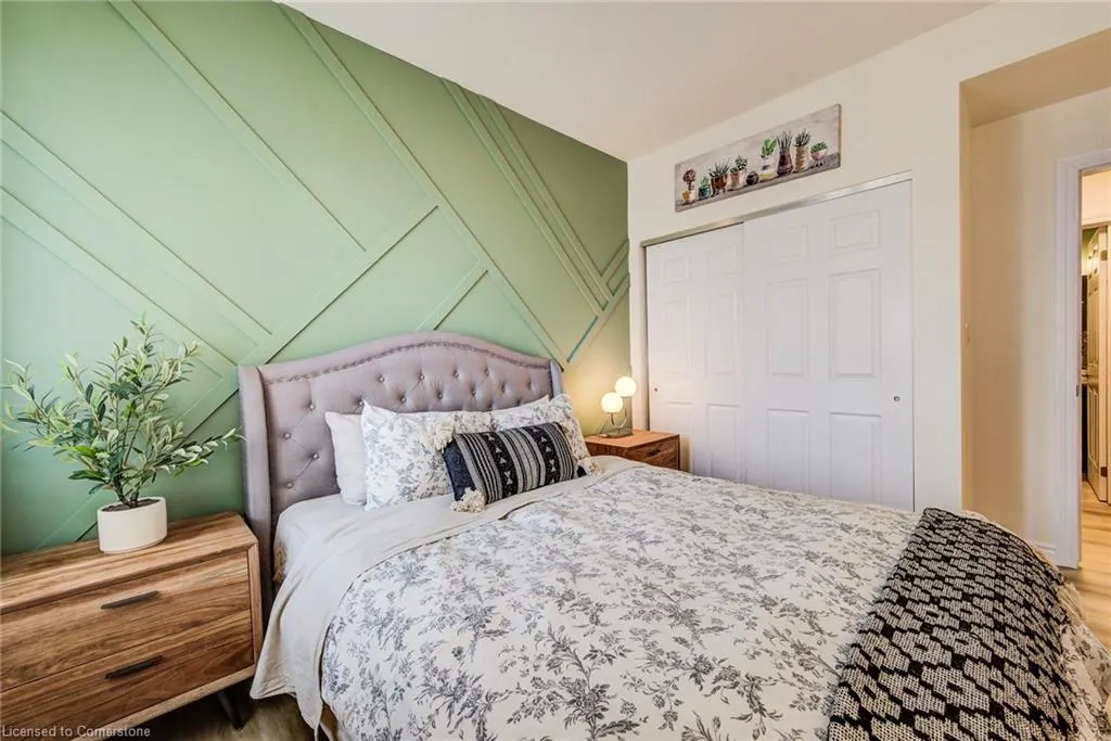 2 Colonial Drive, #401
