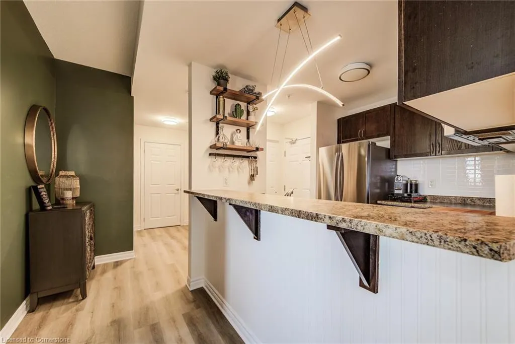 2 Colonial Drive, #401